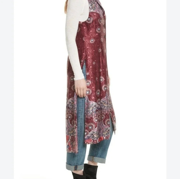 Free People "Come see about me" Satin Duster vest in Cranberry Combo M Boho - Picture 5 of 12